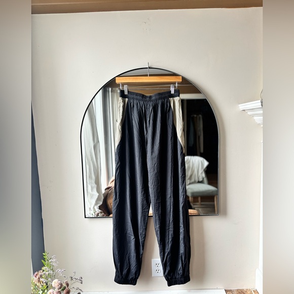 BRUNETTE THE LABEL | Serena oversized track suit | size m/large - Picture 8 of 9
